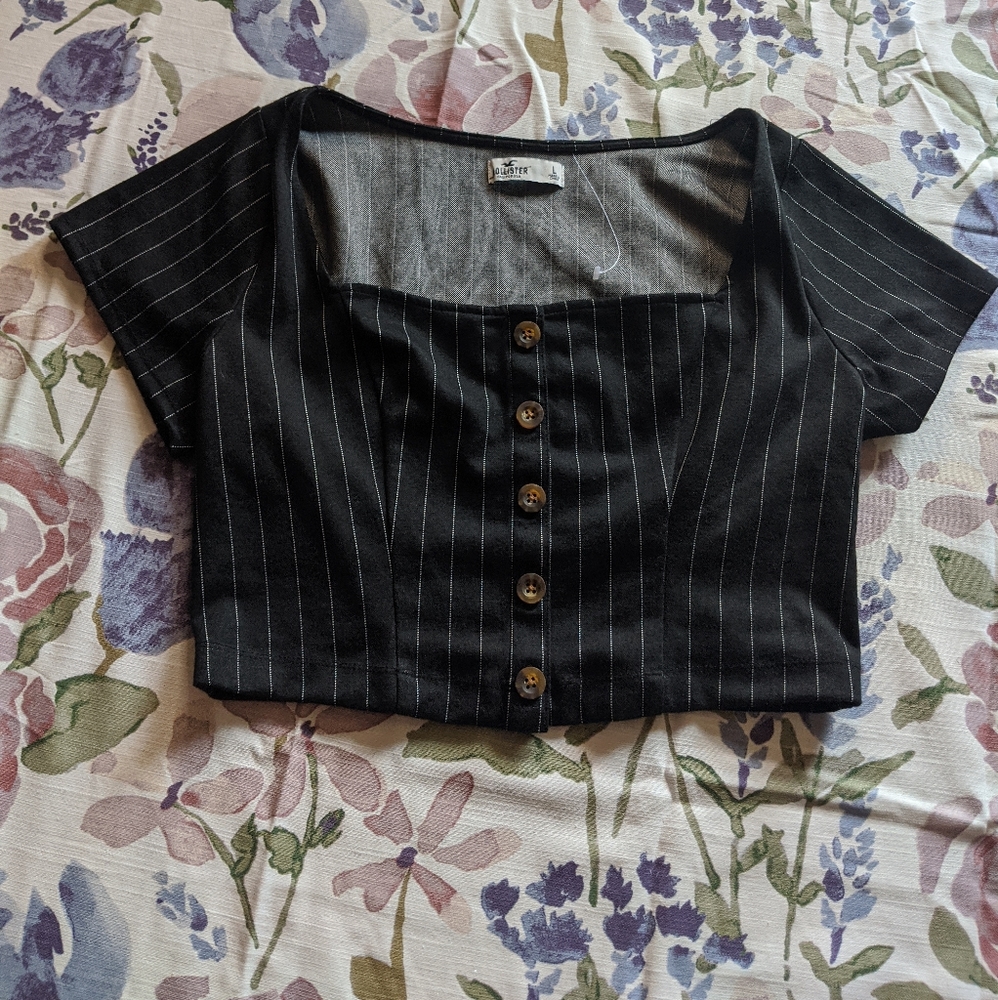 NWOT Hollister pinstripe crop top